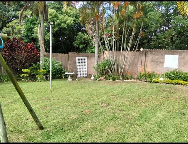 6 BEDROOM HOUSE FOR SALE IN UVONGO